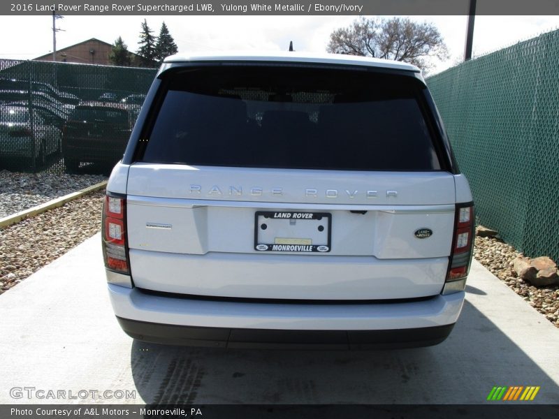 Yulong White Metallic / Ebony/Ivory 2016 Land Rover Range Rover Supercharged LWB