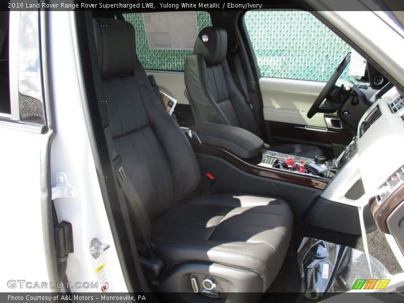 Yulong White Metallic / Ebony/Ivory 2016 Land Rover Range Rover Supercharged LWB