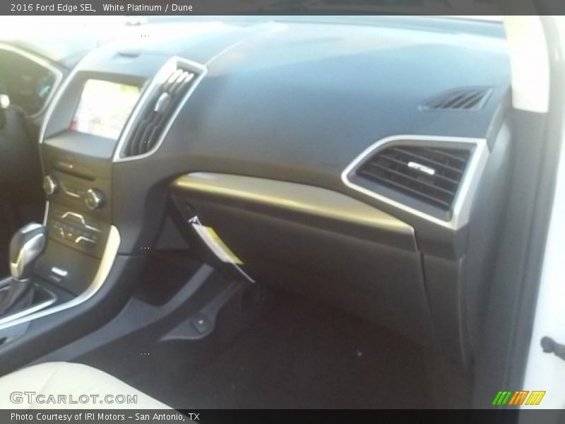 White Platinum / Dune 2016 Ford Edge SEL