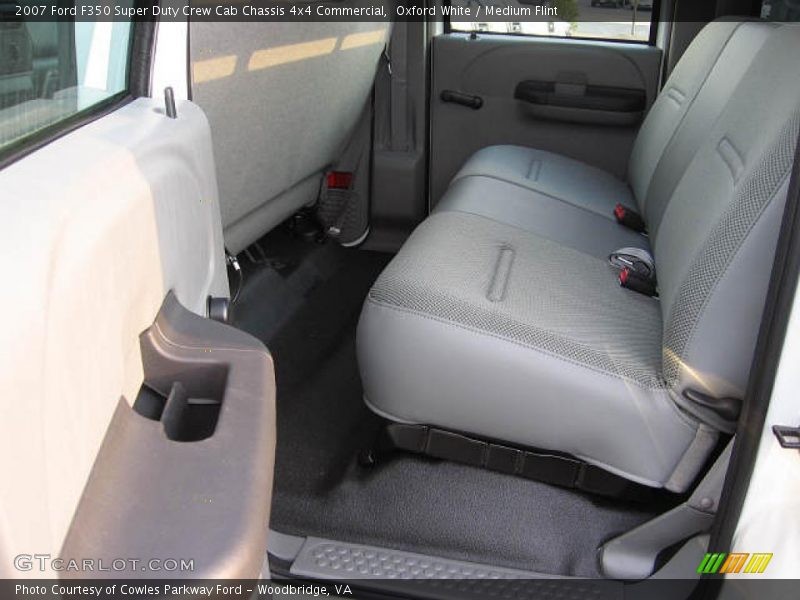 Oxford White / Medium Flint 2007 Ford F350 Super Duty Crew Cab Chassis 4x4 Commercial