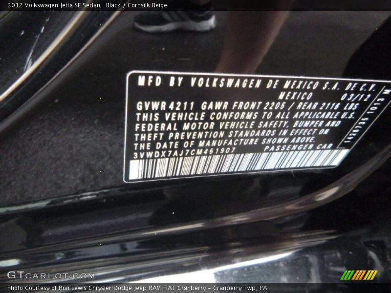 Black / Cornsilk Beige 2012 Volkswagen Jetta SE Sedan