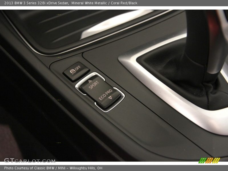 Controls of 2013 3 Series 328i xDrive Sedan
