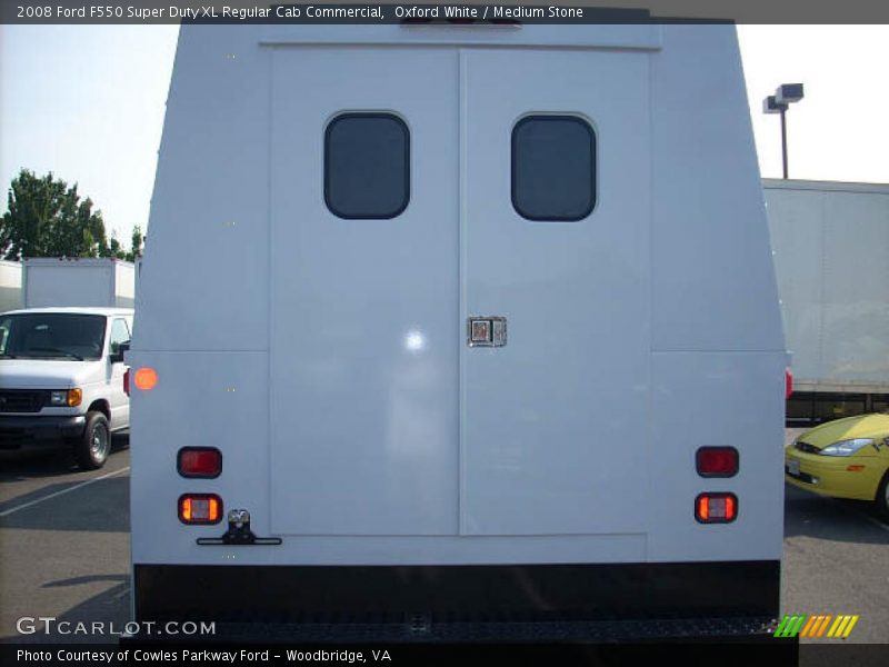 Oxford White / Medium Stone 2008 Ford F550 Super Duty XL Regular Cab Commercial