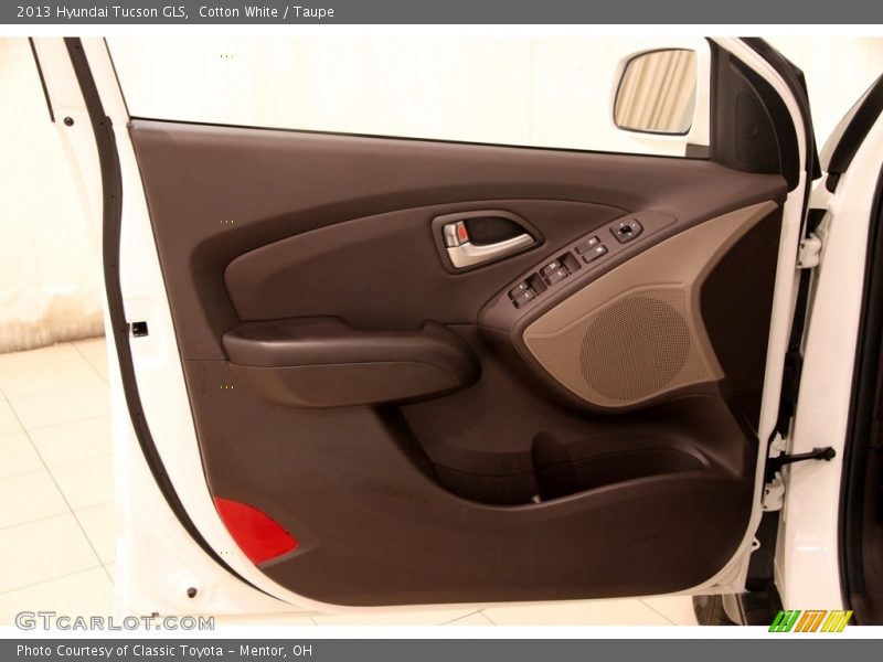 Cotton White / Taupe 2013 Hyundai Tucson GLS