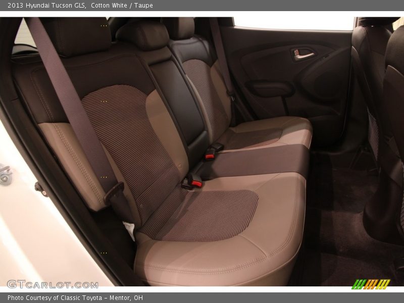 Cotton White / Taupe 2013 Hyundai Tucson GLS