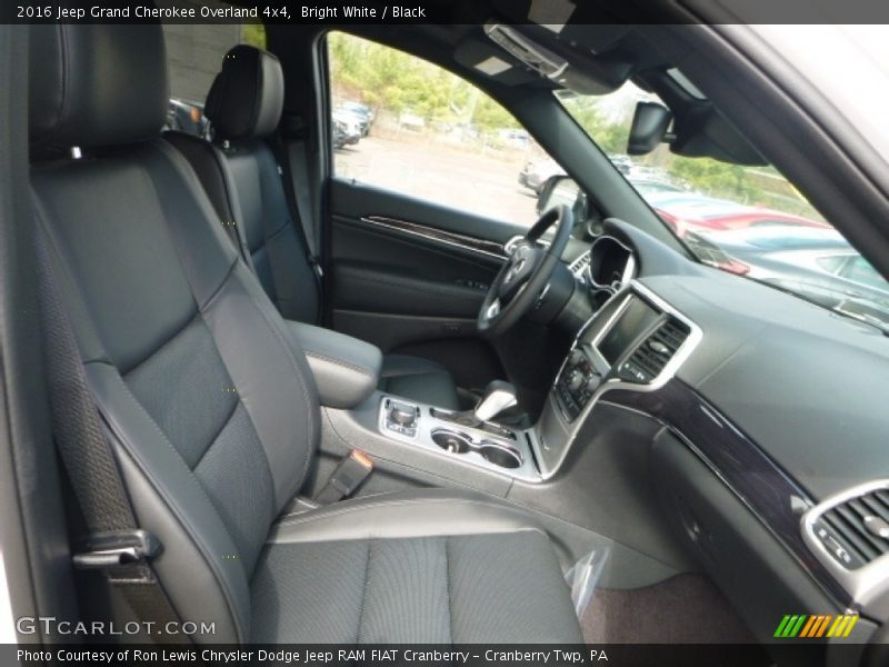 Bright White / Black 2016 Jeep Grand Cherokee Overland 4x4