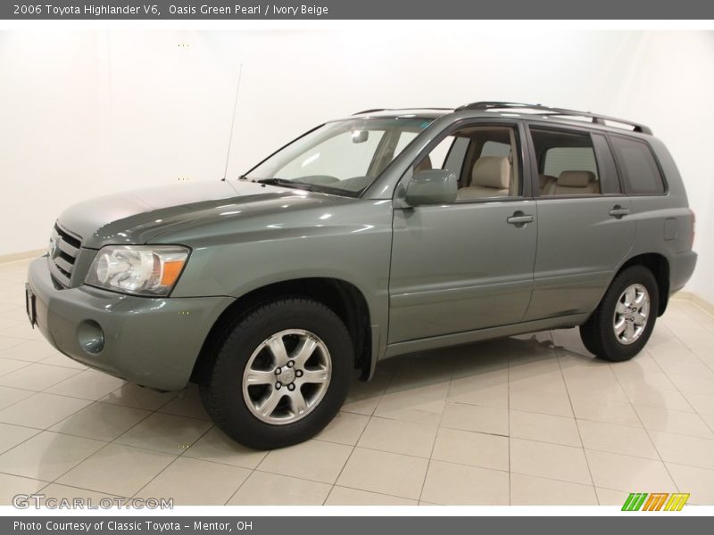 Front 3/4 View of 2006 Highlander V6