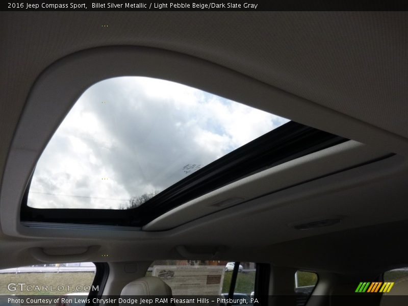 Billet Silver Metallic / Light Pebble Beige/Dark Slate Gray 2016 Jeep Compass Sport