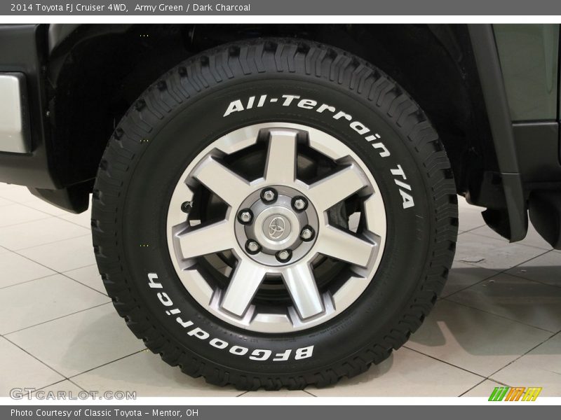 Army Green / Dark Charcoal 2014 Toyota FJ Cruiser 4WD