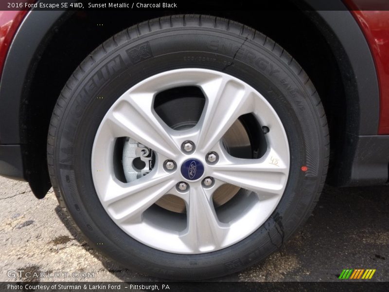 Sunset Metallic / Charcoal Black 2016 Ford Escape SE 4WD
