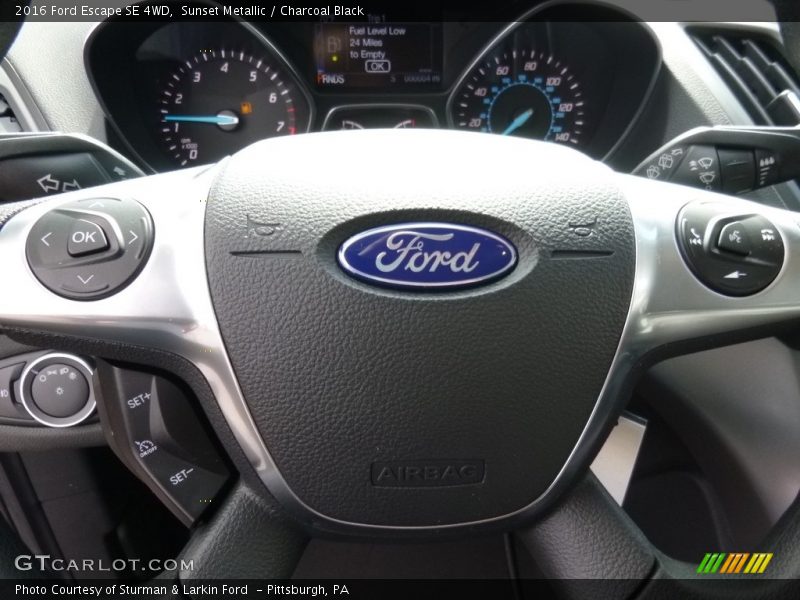 Sunset Metallic / Charcoal Black 2016 Ford Escape SE 4WD