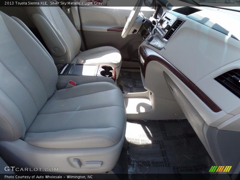 Silver Sky Metallic / Light Gray 2013 Toyota Sienna XLE
