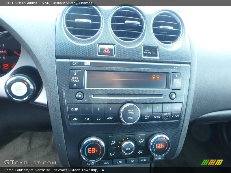 Brilliant Silver / Charcoal 2011 Nissan Altima 3.5 SR