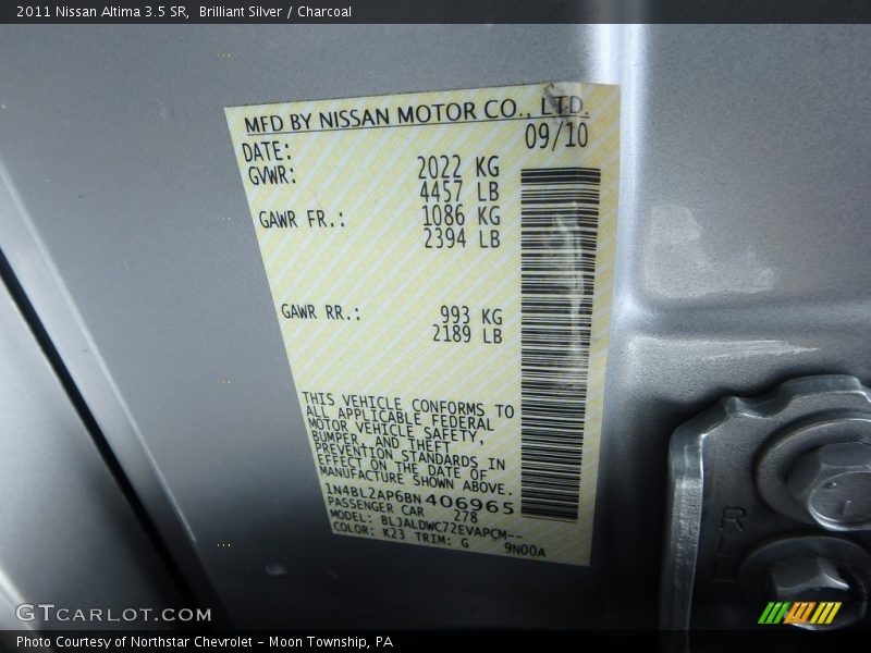 Brilliant Silver / Charcoal 2011 Nissan Altima 3.5 SR