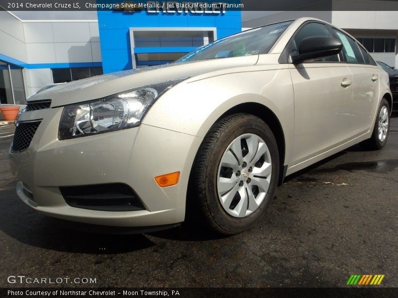 Champagne Silver Metallic / Jet Black/Medium Titanium 2014 Chevrolet Cruze LS