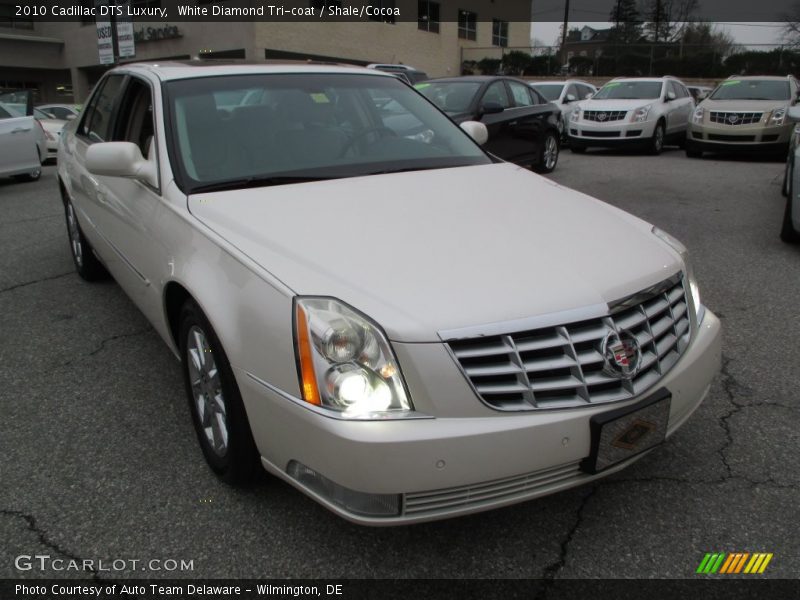 White Diamond Tri-coat / Shale/Cocoa 2010 Cadillac DTS Luxury