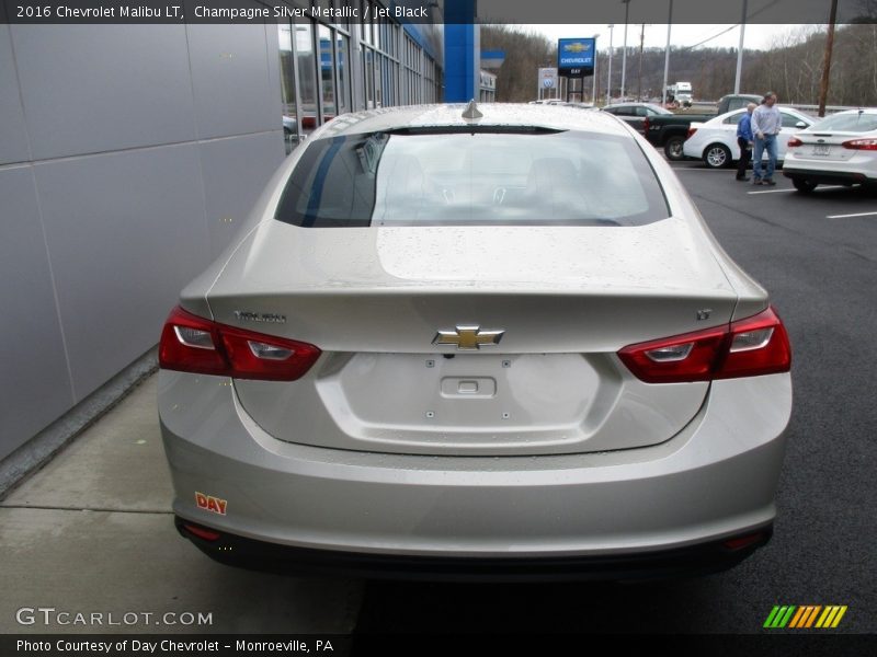 Champagne Silver Metallic / Jet Black 2016 Chevrolet Malibu LT