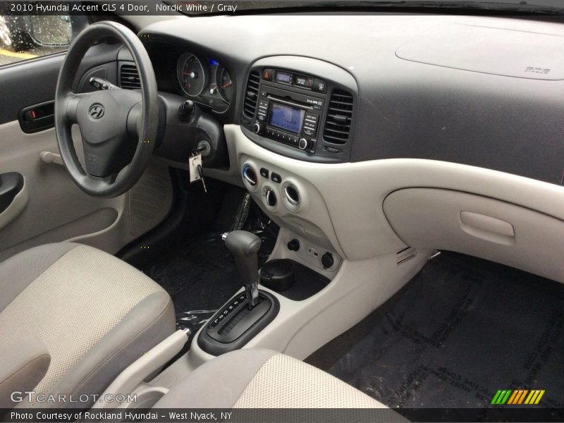 Nordic White / Gray 2010 Hyundai Accent GLS 4 Door