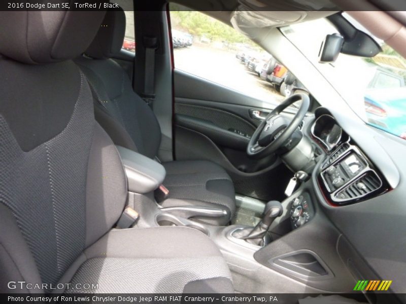 TorRed / Black 2016 Dodge Dart SE
