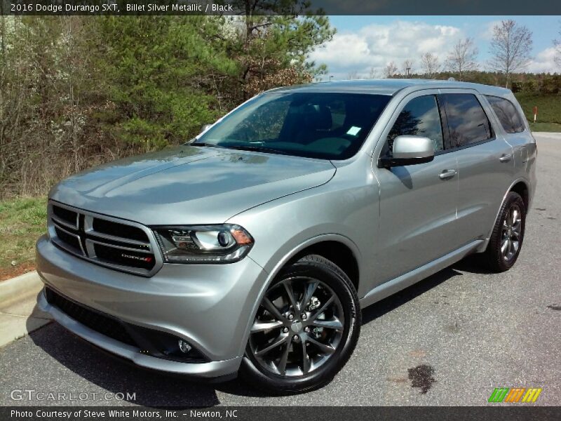 Front 3/4 View of 2016 Durango SXT