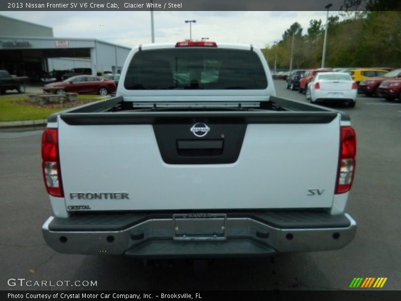 Glacier White / Steel 2013 Nissan Frontier SV V6 Crew Cab