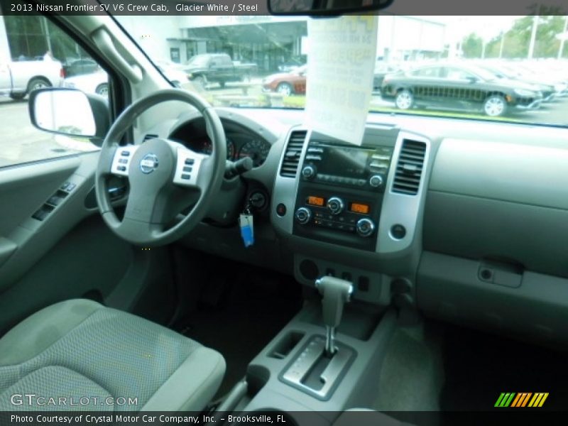 Glacier White / Steel 2013 Nissan Frontier SV V6 Crew Cab