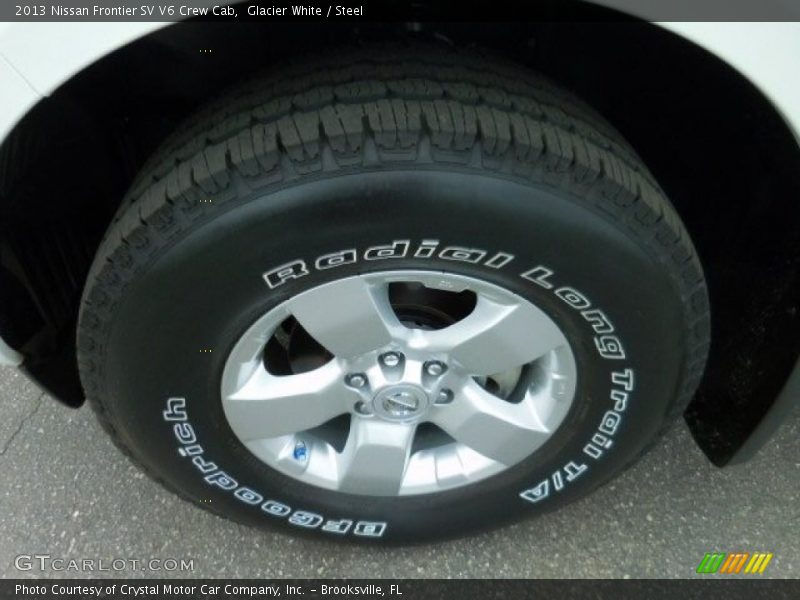 Glacier White / Steel 2013 Nissan Frontier SV V6 Crew Cab