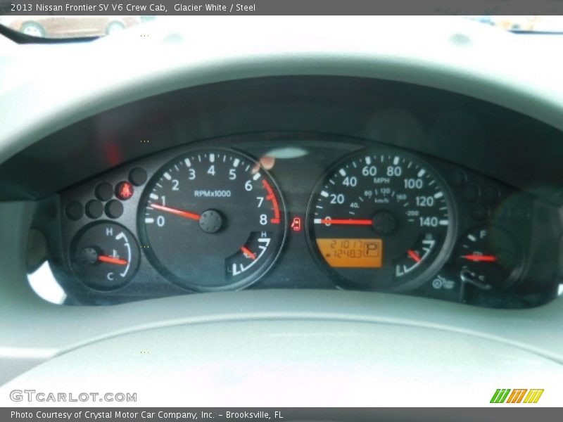 Glacier White / Steel 2013 Nissan Frontier SV V6 Crew Cab