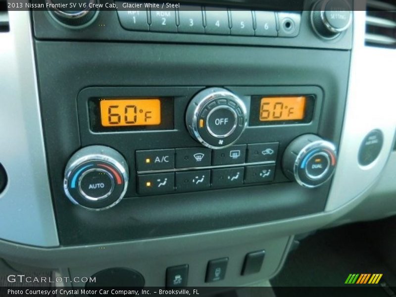 Glacier White / Steel 2013 Nissan Frontier SV V6 Crew Cab