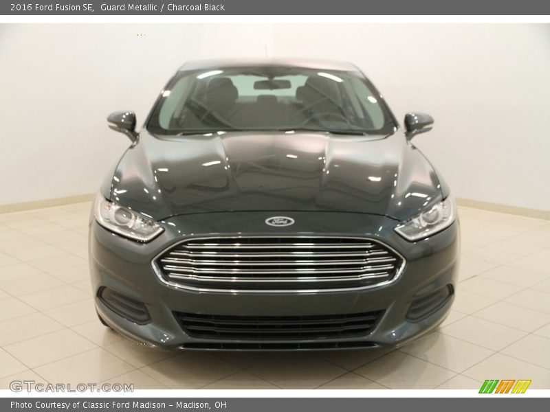 Guard Metallic / Charcoal Black 2016 Ford Fusion SE