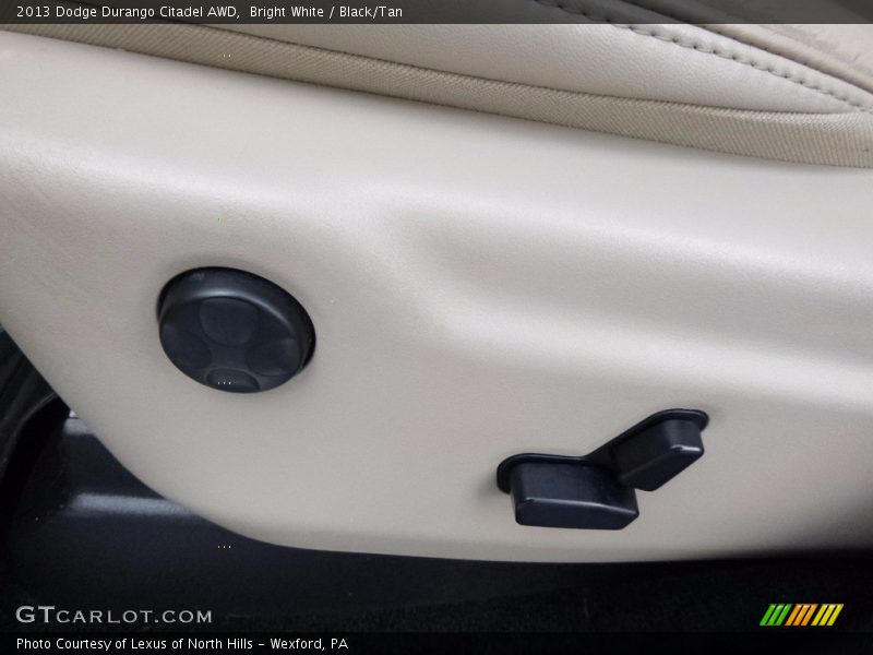 Bright White / Black/Tan 2013 Dodge Durango Citadel AWD