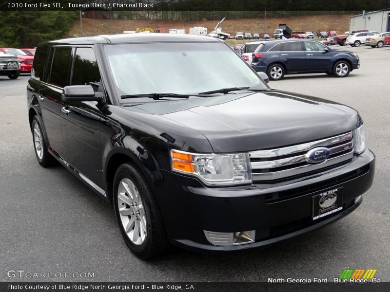Tuxedo Black / Charcoal Black 2010 Ford Flex SEL