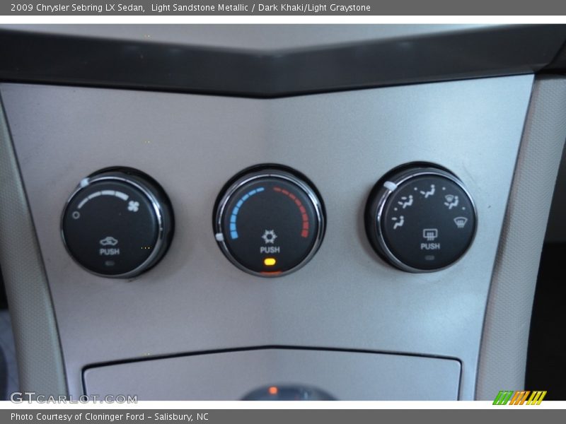 Light Sandstone Metallic / Dark Khaki/Light Graystone 2009 Chrysler Sebring LX Sedan