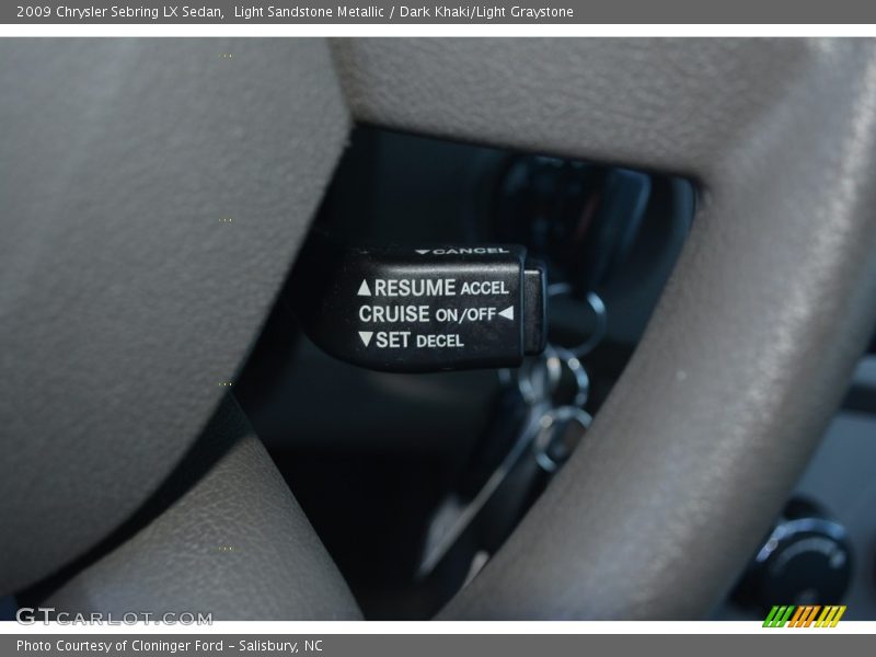 Light Sandstone Metallic / Dark Khaki/Light Graystone 2009 Chrysler Sebring LX Sedan