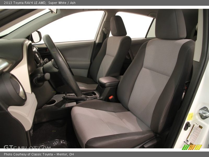 Super White / Ash 2013 Toyota RAV4 LE AWD