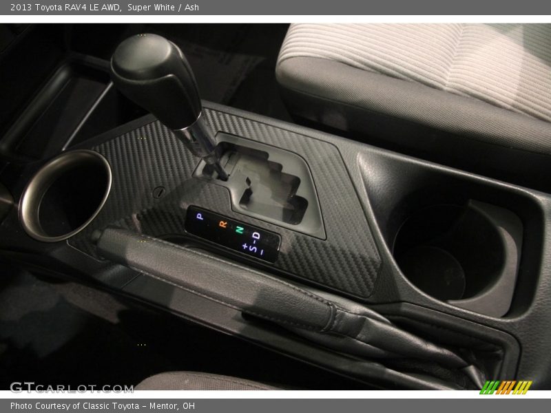 Super White / Ash 2013 Toyota RAV4 LE AWD