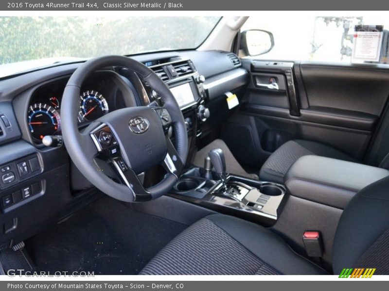 Classic Silver Metallic / Black 2016 Toyota 4Runner Trail 4x4