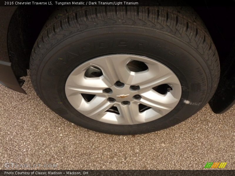 Tungsten Metallic / Dark Titanium/Light Titanium 2016 Chevrolet Traverse LS