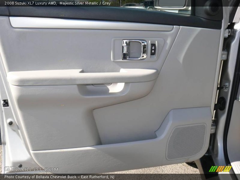 Majestic Silver Metallic / Grey 2008 Suzuki XL7 Luxury AWD