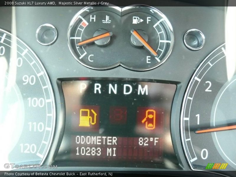 Majestic Silver Metallic / Grey 2008 Suzuki XL7 Luxury AWD