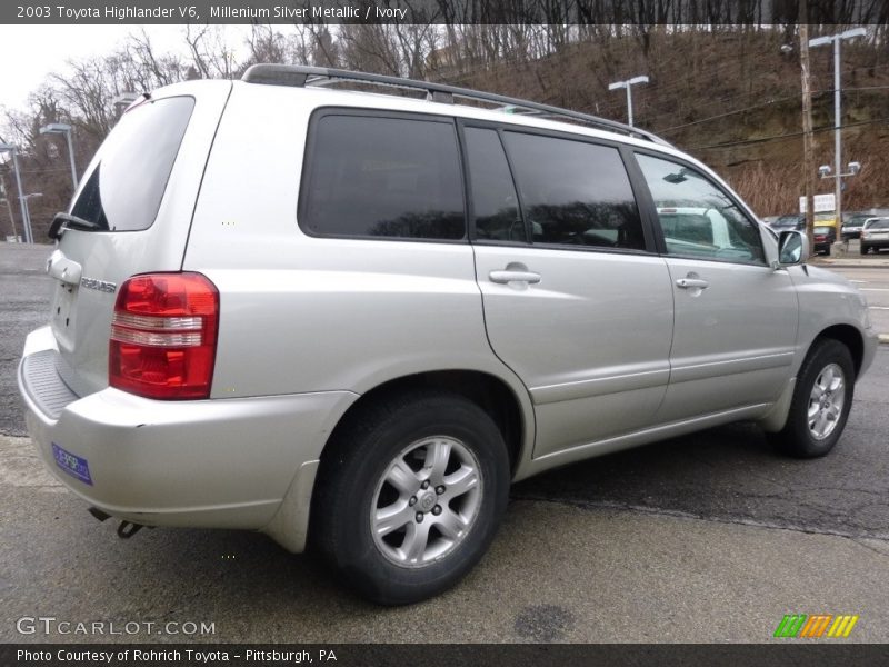 Millenium Silver Metallic / Ivory 2003 Toyota Highlander V6