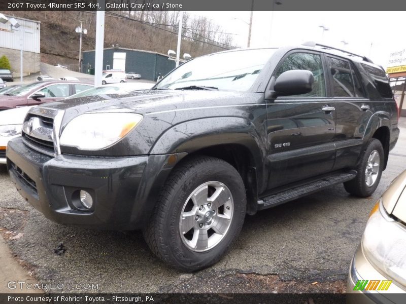 Front 3/4 View of 2007 4Runner SR5 4x4