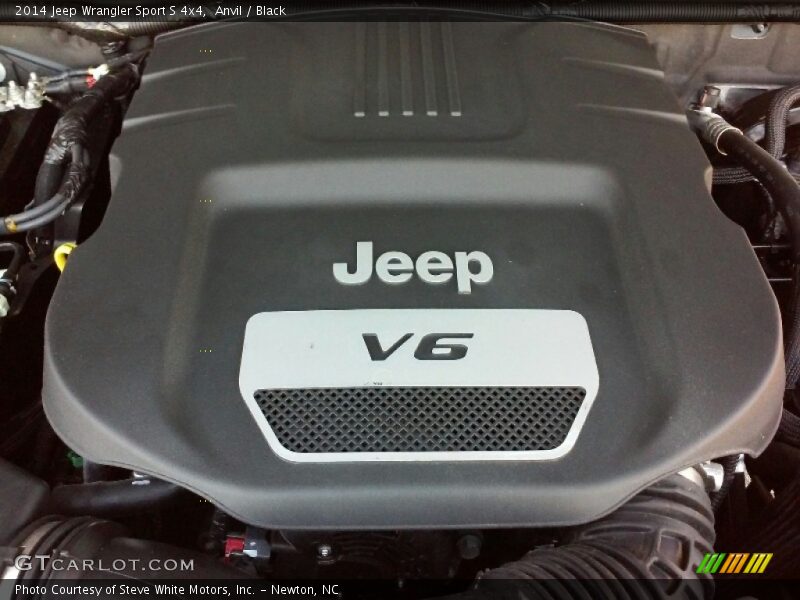 Anvil / Black 2014 Jeep Wrangler Sport S 4x4