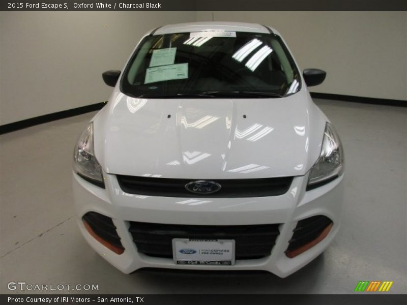 Oxford White / Charcoal Black 2015 Ford Escape S