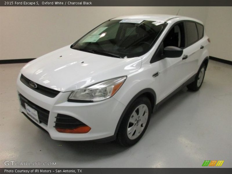 Oxford White / Charcoal Black 2015 Ford Escape S