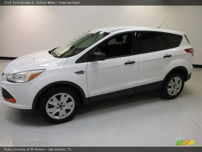 Oxford White / Charcoal Black 2015 Ford Escape S