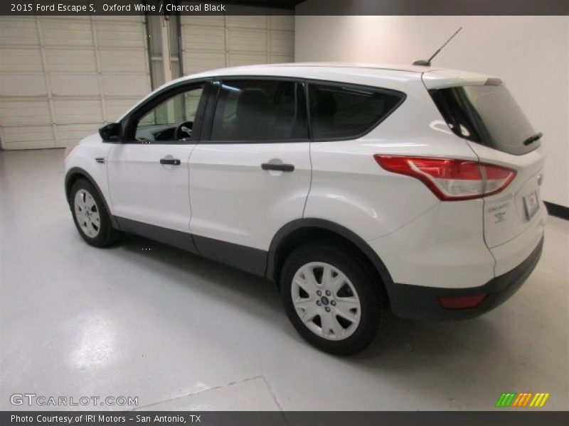 Oxford White / Charcoal Black 2015 Ford Escape S