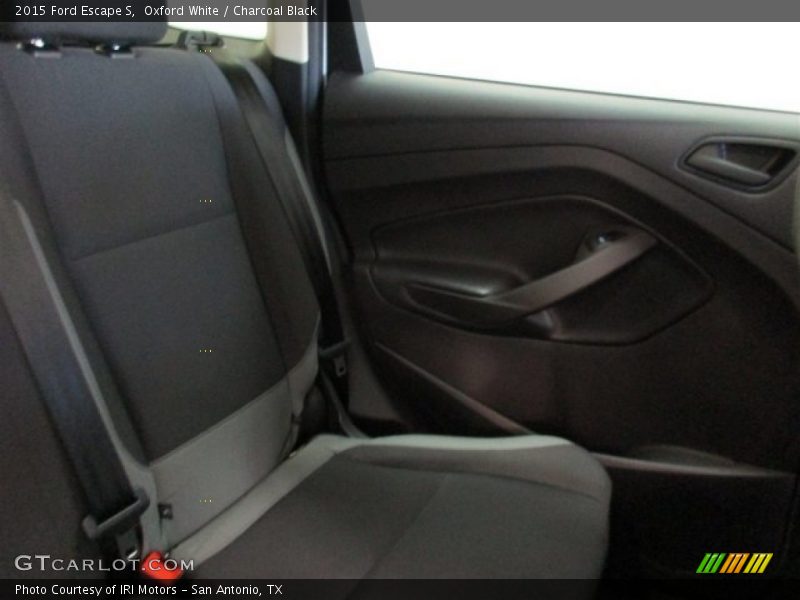 Oxford White / Charcoal Black 2015 Ford Escape S