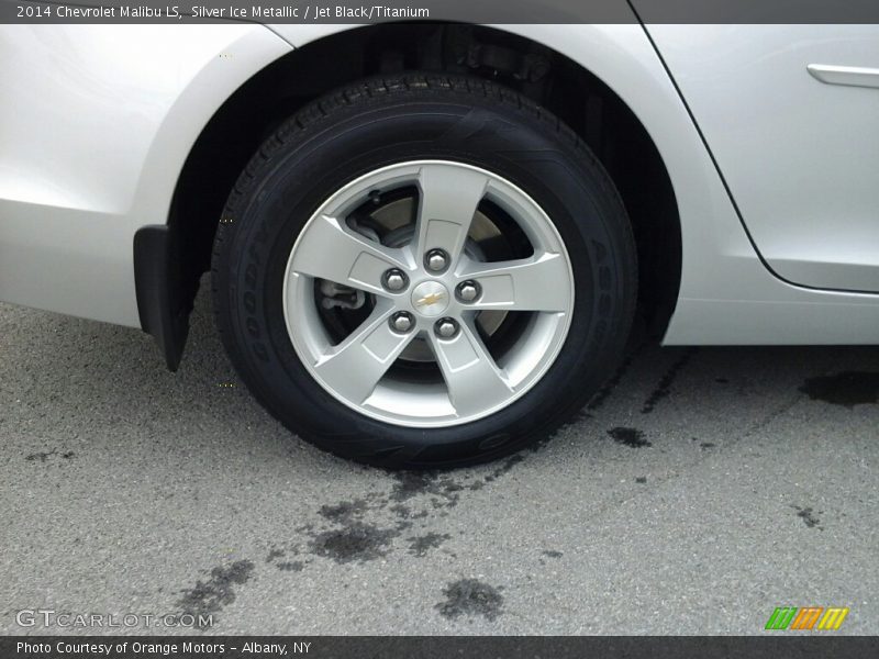 Silver Ice Metallic / Jet Black/Titanium 2014 Chevrolet Malibu LS