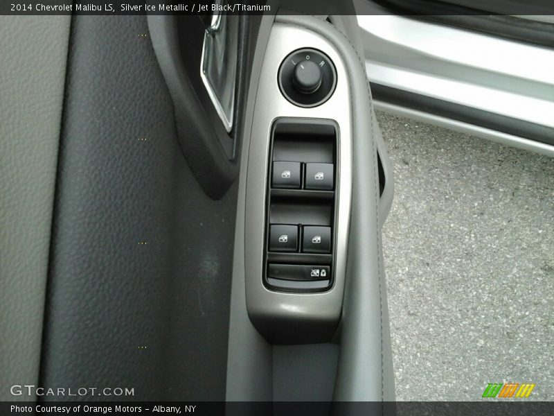 Silver Ice Metallic / Jet Black/Titanium 2014 Chevrolet Malibu LS